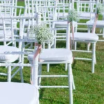 stoelen-voor-ceremonie-98392513